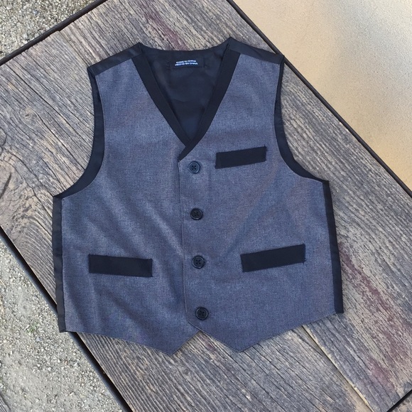 Boys Sz 5 -Three Piece Dress Outfit - Picture 6 of 8